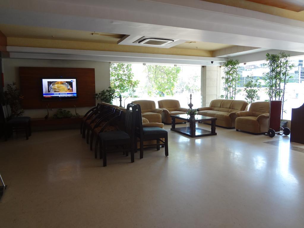 Hotel Budhil Park Βιζαχαπατνάμ Εξωτερικό φωτογραφία