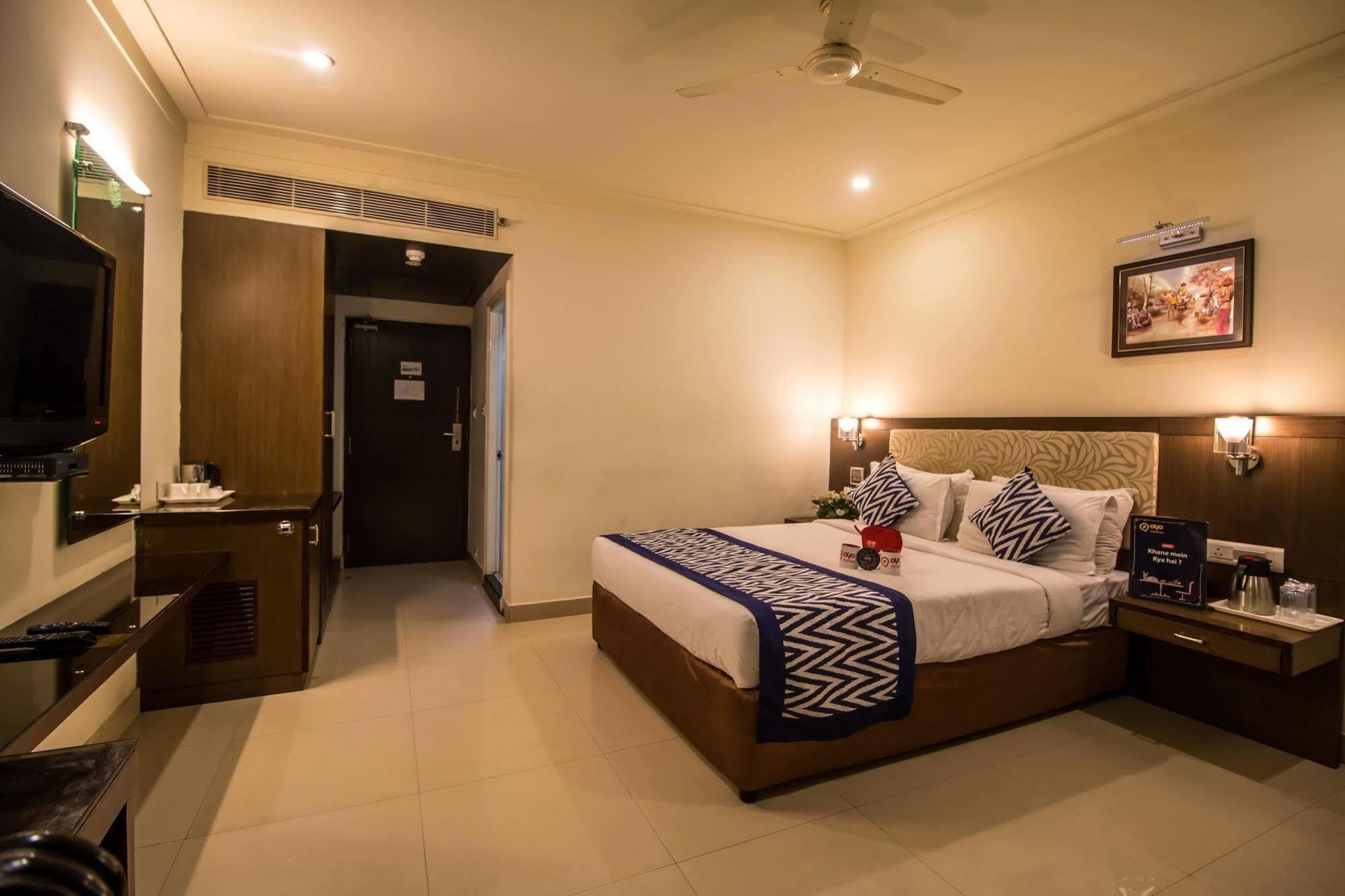 Hotel Budhil Park Βιζαχαπατνάμ Εξωτερικό φωτογραφία