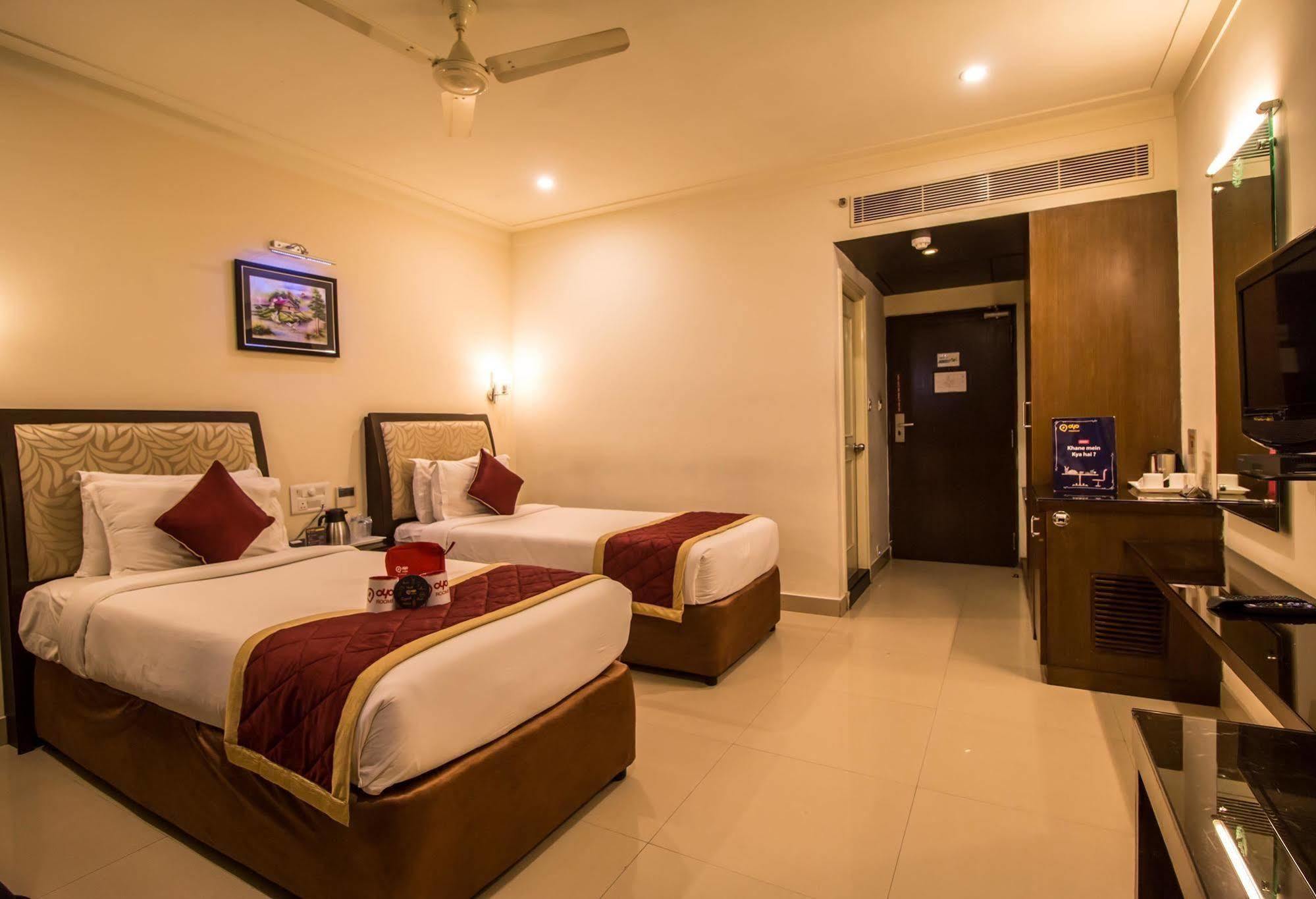 Hotel Budhil Park Βιζαχαπατνάμ Εξωτερικό φωτογραφία