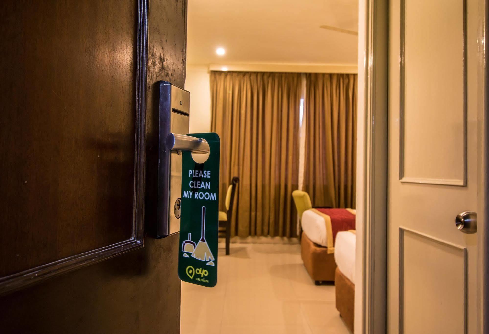 Hotel Budhil Park Βιζαχαπατνάμ Εξωτερικό φωτογραφία