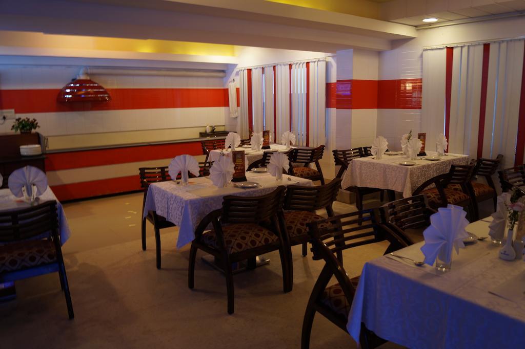 Hotel Budhil Park Βιζαχαπατνάμ Εξωτερικό φωτογραφία